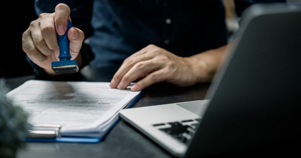 ¿Qué se necesita para hacer una sucesión por notaria? Guía completa 2025